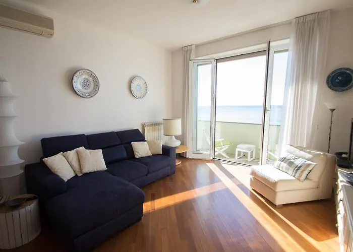 Appartement Splendido Fronte Mare Con Box Doppio