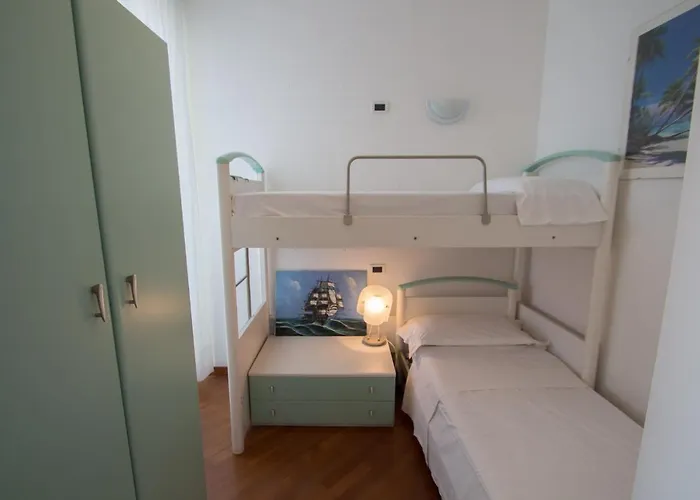 Splendido Fronte Mare Con Box Doppio Appartement Varazze