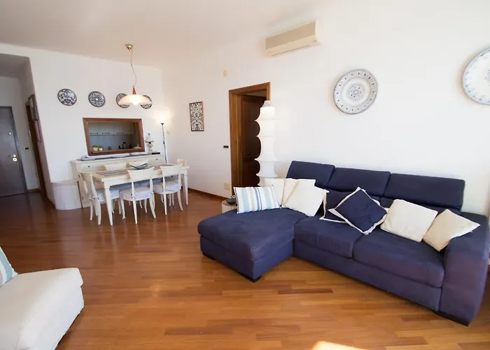 Splendido Fronte Mare Con Box Doppio * Varazze